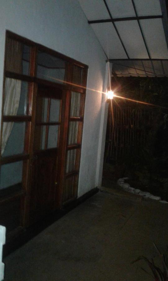 Lily Adam'S Peak Bed & Breakfast Nallathanniya Exterior photo